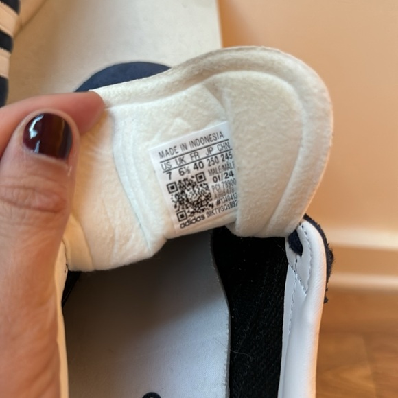 Adidas Gazelle- please read! - Picture 8 of 8